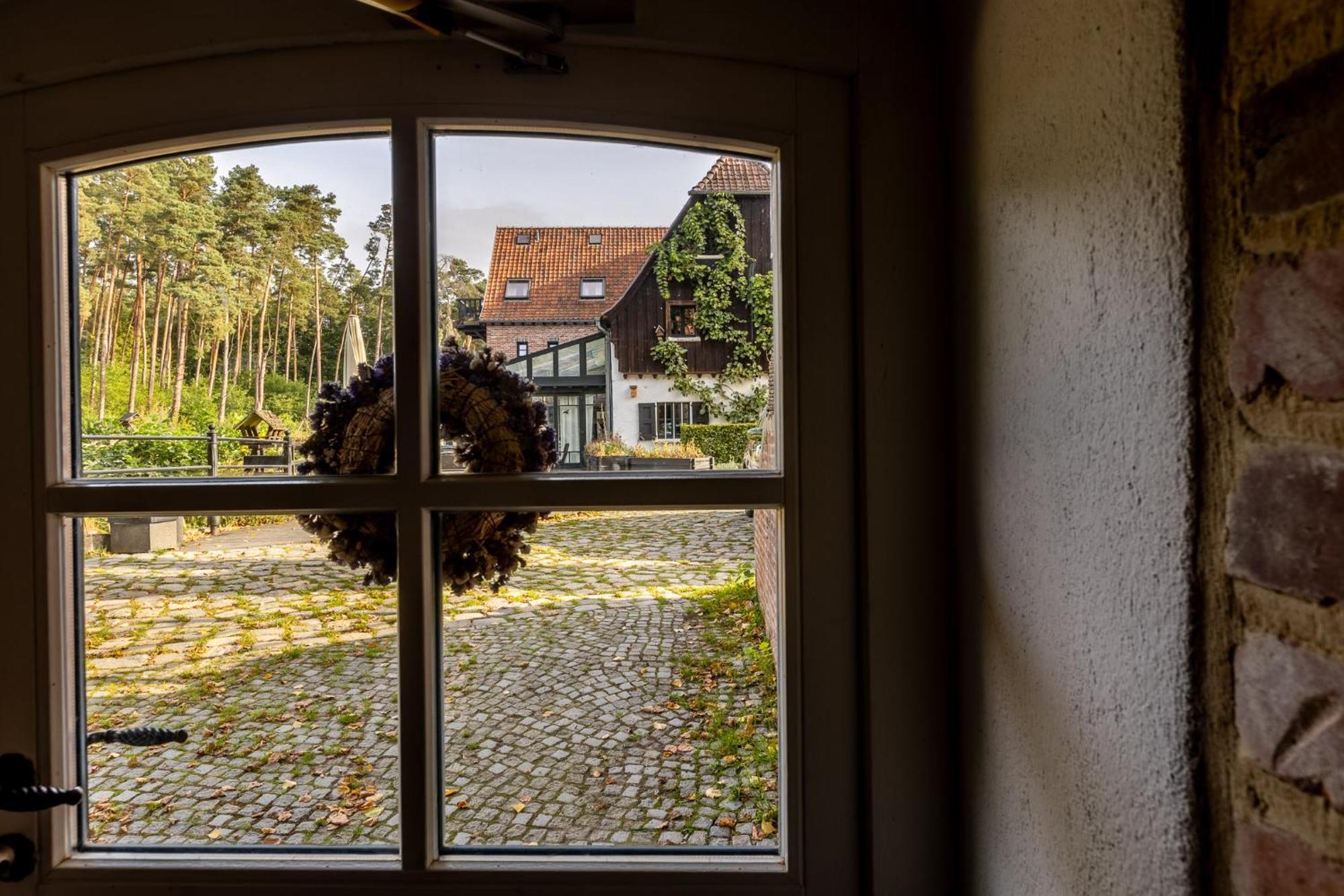 Oleśnica Gosciniec Pod Zajacem Bed & Breakfast エクステリア 写真