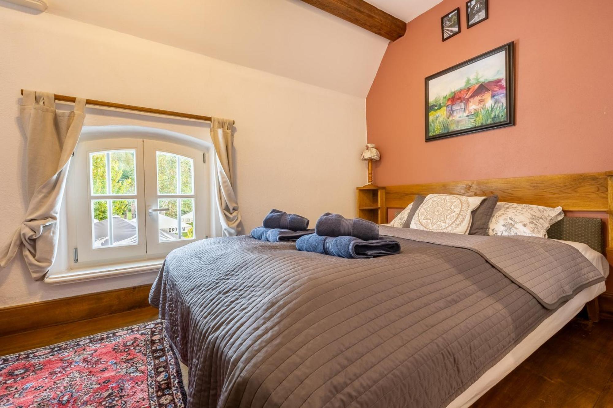 Oleśnica Gosciniec Pod Zajacem Bed & Breakfast エクステリア 写真